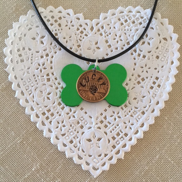 ARTISAN LUCKY Dog Bone Necklace Green Hand Crafted Stamped Shamrock Penny - Picture 3 of 8
